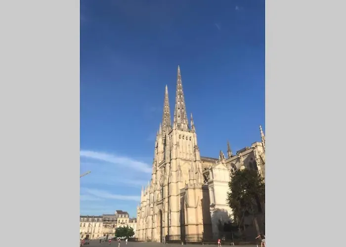 Apartment Bordeaux Centre T2 Duplex 65m Hospital Pellegrin Chu *