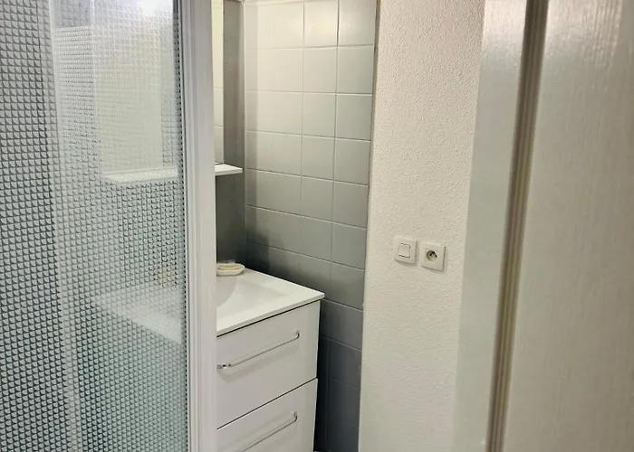 Apartment Bordeaux Centre T2 Duplex 65m Hospital Pellegrin Chu