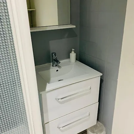 Joli Duplex 65m Chu Bordeaux Parking Prive Apartment